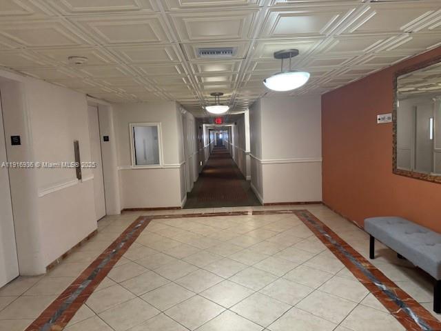 5401 Collins Avenue, Unit 1512 Miami Beach, FL 33140 - Photo 15 of 40 a view of an empty room