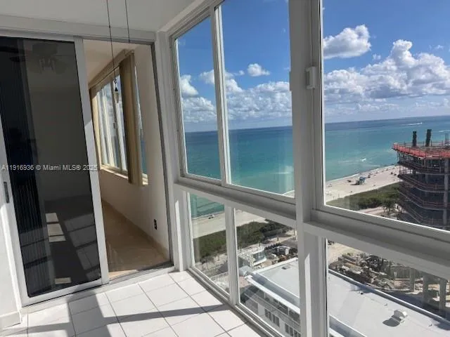 $3,400 | 5401 Collins Avenue, Unit 1512, Miami Beach, FL 33140
