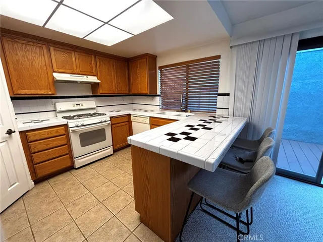 $3,000 | 2610 East Huntington Drive, Unit B, Duarte, CA 91010