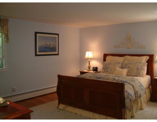 3 Laurel Drive Medfield, MA 02052 - Photo 14 of 18 Gallery Image 14