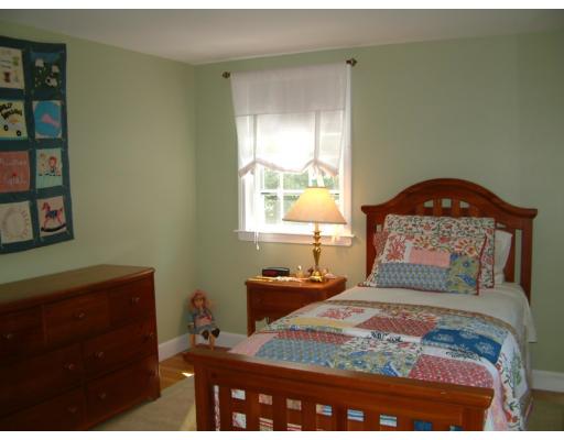 3 Laurel Drive Medfield, MA 02052 - Photo 16 of 18 Gallery Image 16