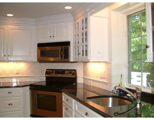 3 Laurel Drive Medfield, MA 02052 - Photo 9 of 18 Gallery Image 9