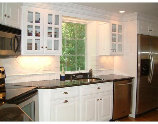 3 Laurel Drive Medfield, MA 02052 - Photo 10 of 18 Gallery Image 10