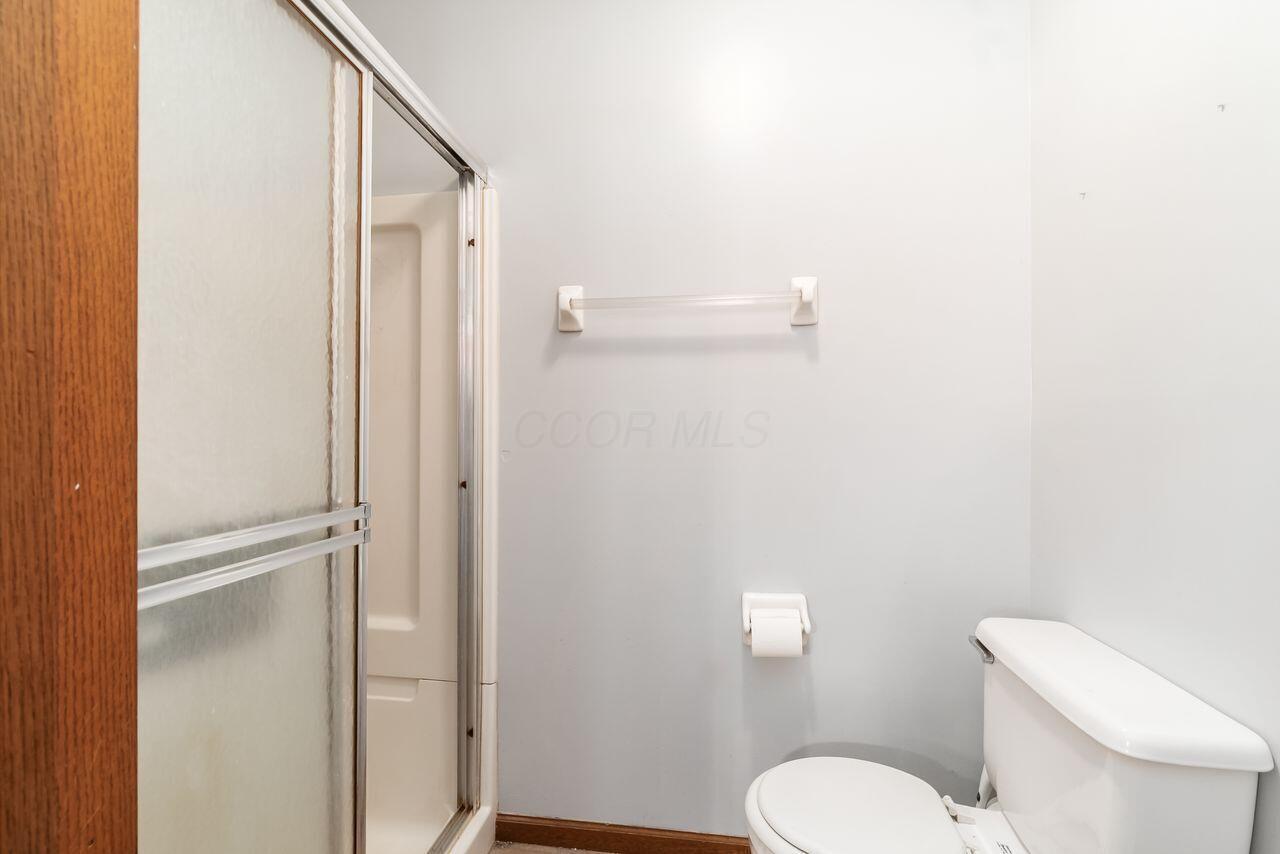 142 Kettering Bend Delaware, OH 43015 - Photo 16 of 22 Primary Bath