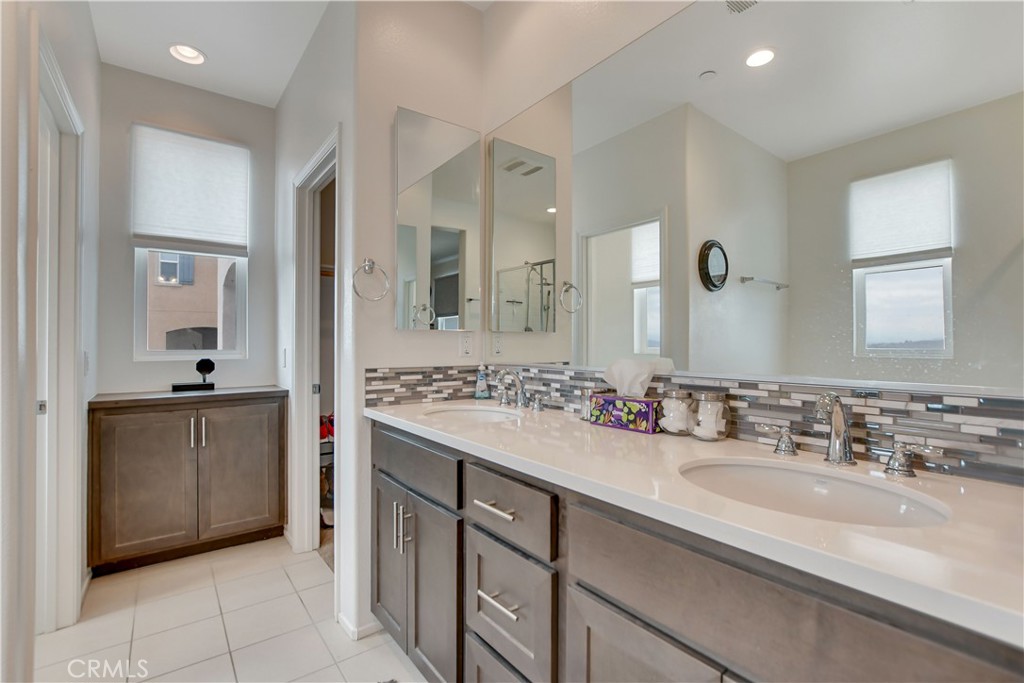 7340 Garnet Ridge Road Jurupa Valley, CA 92509 - Photo 16 of 36