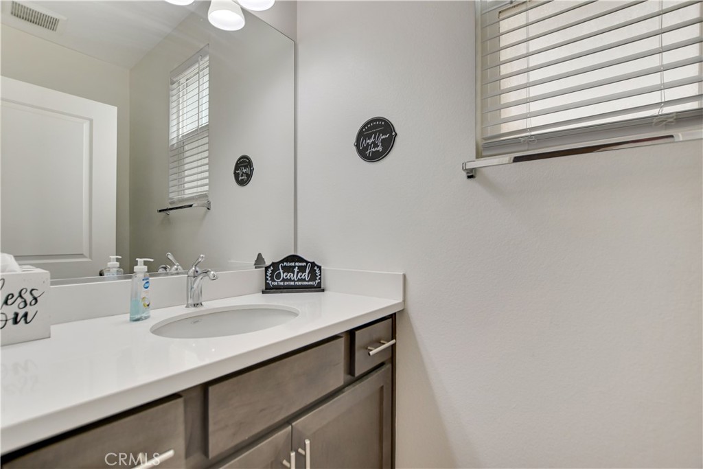 7340 Garnet Ridge Road Jurupa Valley, CA 92509 - Photo 19 of 36