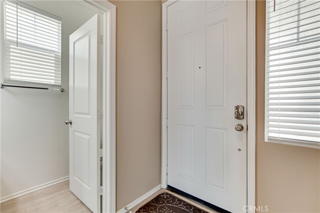 7340 Garnet Ridge Road Jurupa Valley, CA 92509 - Photo 4 of 36