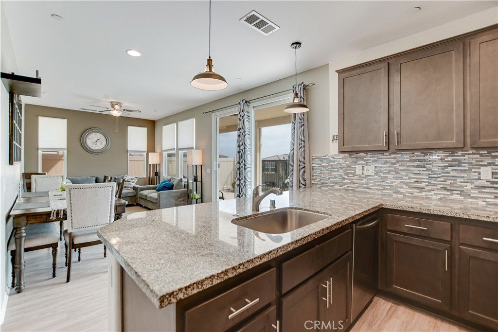 7340 Garnet Ridge Road Jurupa Valley, CA 92509 - Photo 8 of 36