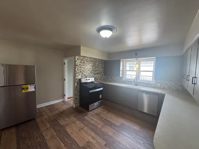 $2,150 | 7706 27th Avenue, Kenosha, WI 53143