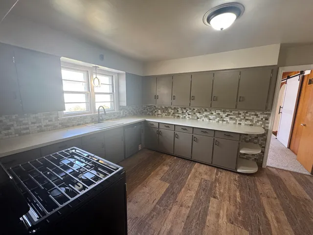 $2,150 | 7706 27th Avenue, Kenosha, WI 53143