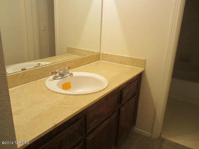 8255 North Oracle Road, Unit 111 Tucson, AZ 85704 - Photo 3 of 8 Gallery Image 3