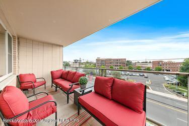 28 Riverside Avenue, Unit 2H Red Bank, NJ 07701 - Photo 23 of 36 Internet_20220213_201146_27