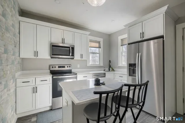 $399,900 | 33 Merriman Street, Bristol, CT 06010