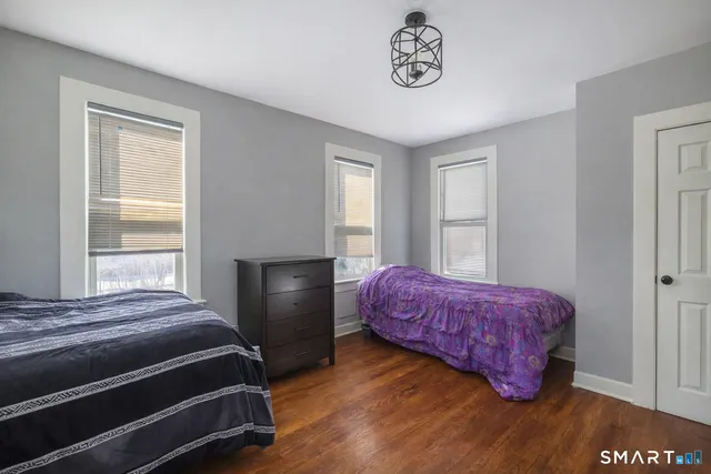 $399,900 | 33 Merriman Street, Bristol, CT 06010