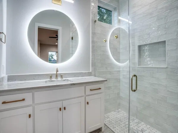 a view of a room with an empty space