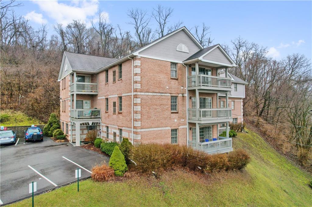 2445 Old Greentree Road, Unit 2B Carnegie, PA 15106 - Photo 1 of 25 Gallery Image 1
