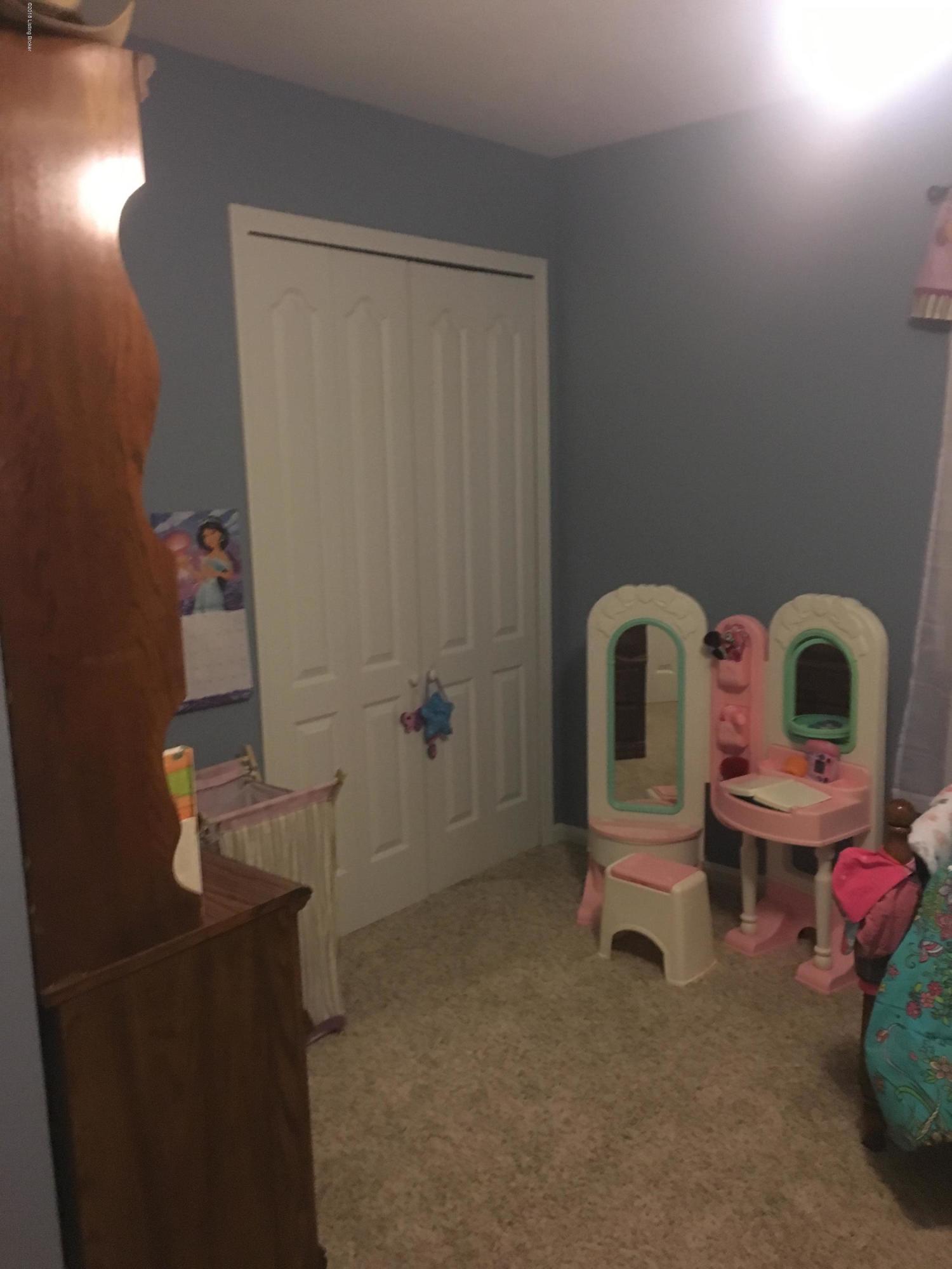 1026 Franelm Road Louisville, KY 40214 - Photo 29 of 43 IMG_4593