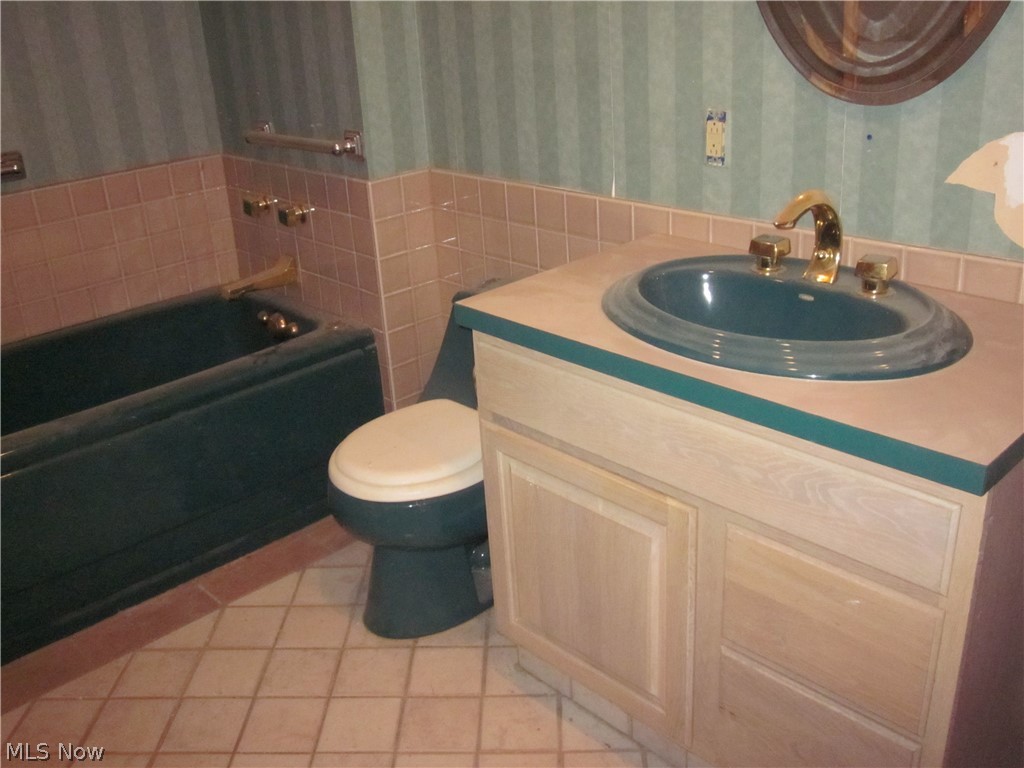 6116 Case Road North Ridgeville, OH 44039 - Photo 11 of 20