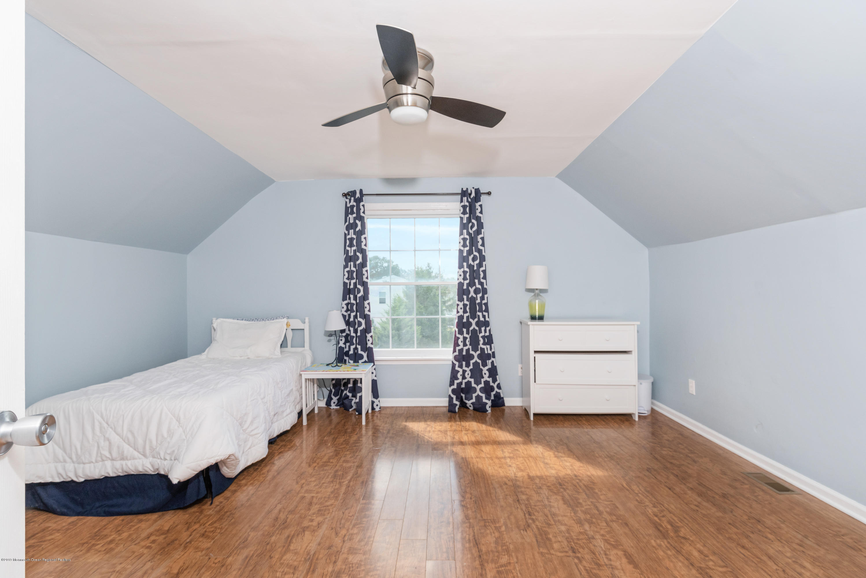 130 Starlight Road Howell, NJ 07731 - Photo 25 of 28 Bedroom 4