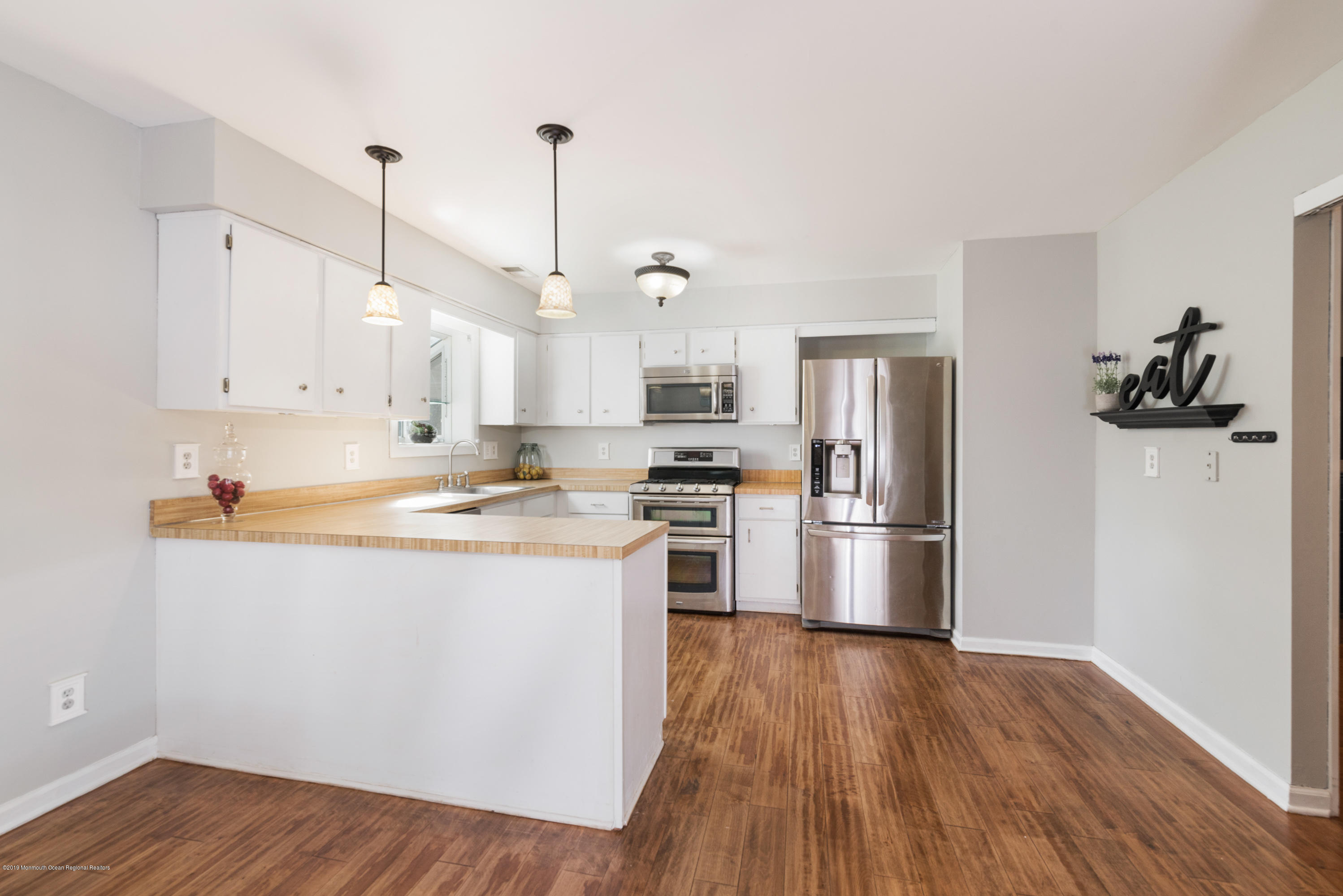 130 Starlight Road Howell, NJ 07731 - Photo 7 of 28 Kitchen