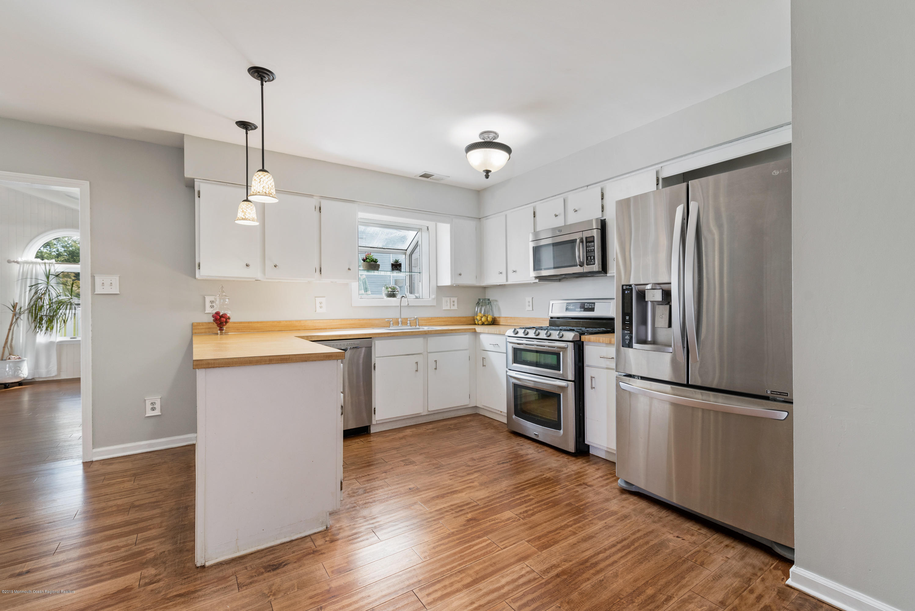 130 Starlight Road Howell, NJ 07731 - Photo 8 of 28 Kitchen Close - Up