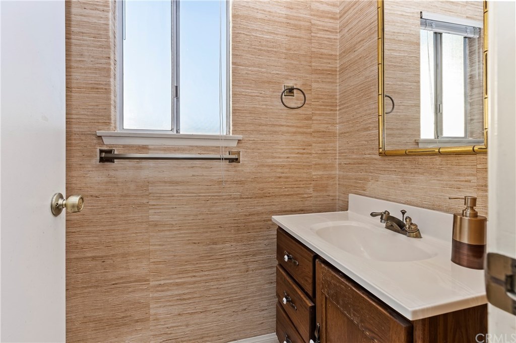 1377 Ransom Road Riverside, CA 92506 - Photo 17 of 59