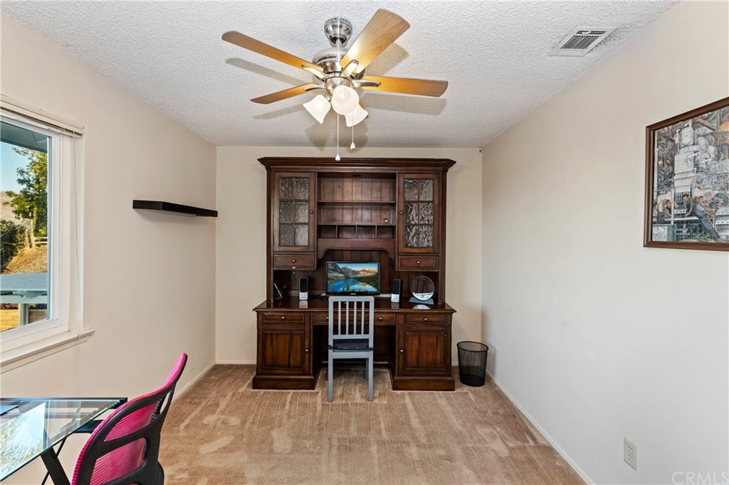 1377 Ransom Road Riverside, CA 92506 - Photo 22 of 59