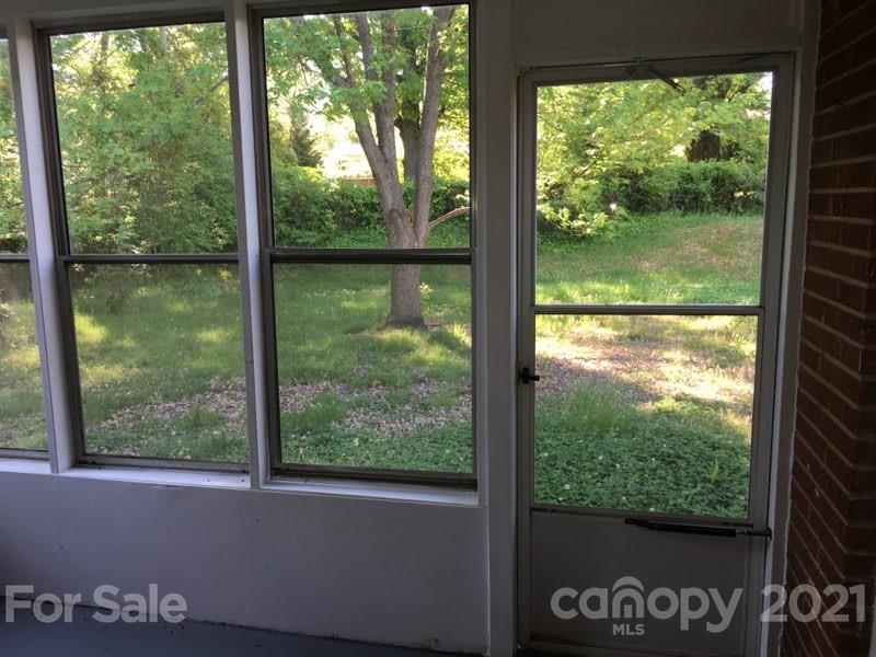 3633 Kempton Place Charlotte, NC 28208 - Photo 31 of 32 a view of window