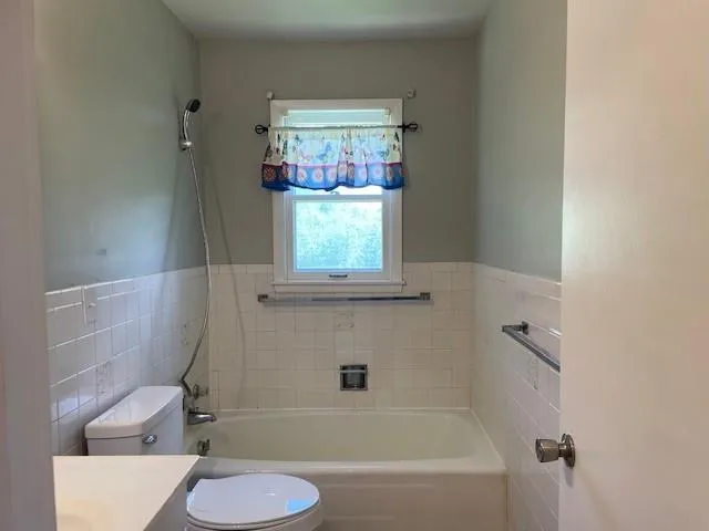 $1,350 | 1406 West Main Terrace, Savannah, MO 64485