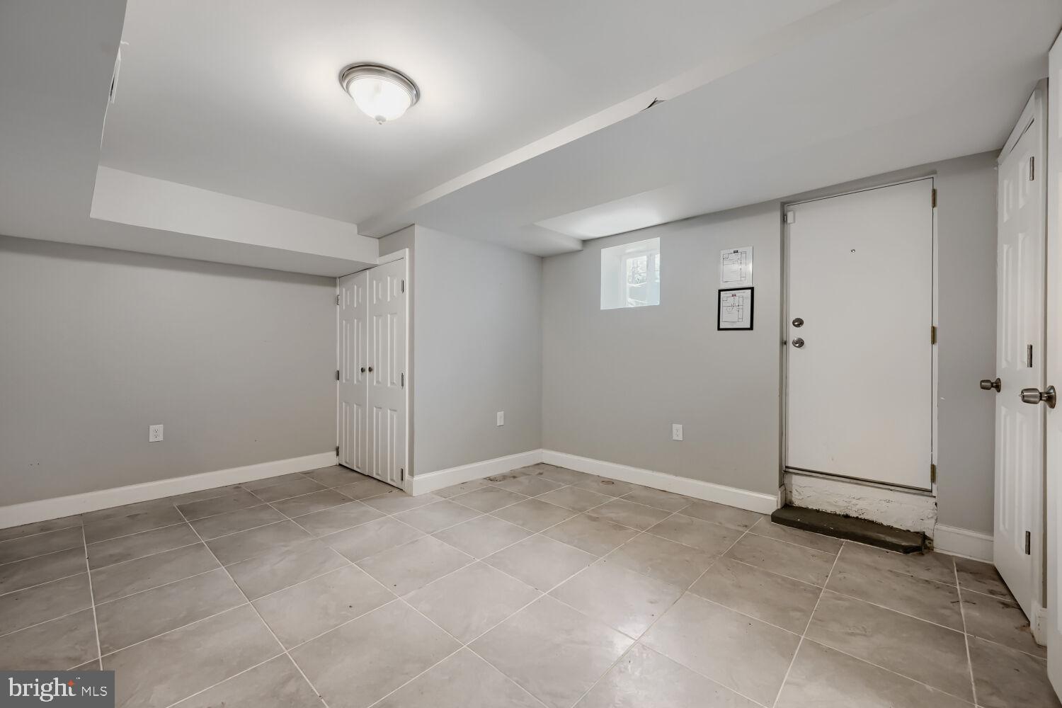 1014 Lyndhurst Street Baltimore, MD 21229 - Photo 20 of 29 a view of an empty room