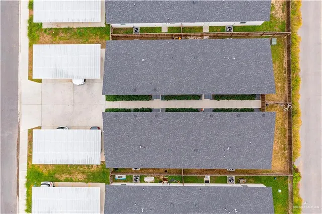 $1,300 | 1511 Playa Drive, Unit 2, Weslaco, TX 78596