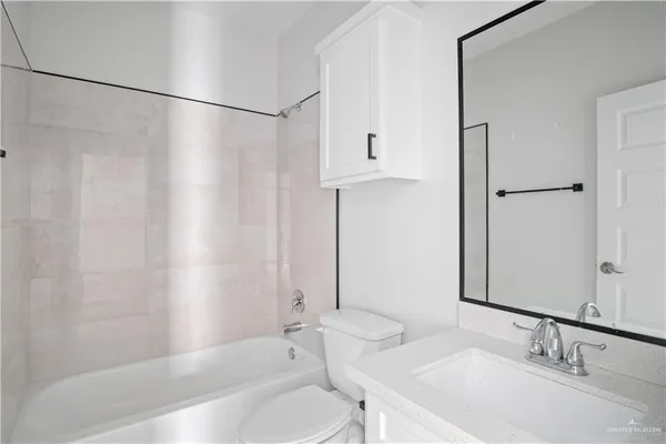 $1,275 | 1511 Playa Drive, Unit 2, Weslaco, TX 78596