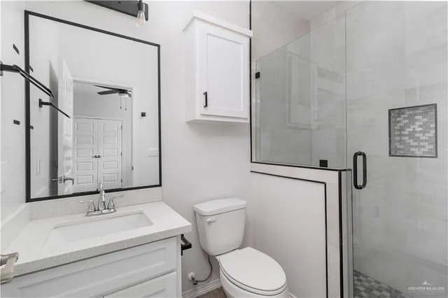 $1,300 | 1511 Playa Drive, Unit 2, Weslaco, TX 78596