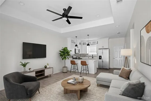 $1,300 | 1511 Playa Drive, Unit 2, Weslaco, TX 78596