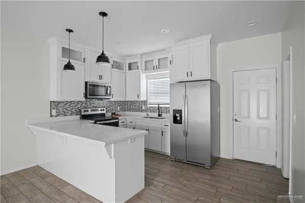 $1,275 | 1511 Playa Drive, Unit 2, Weslaco, TX 78596