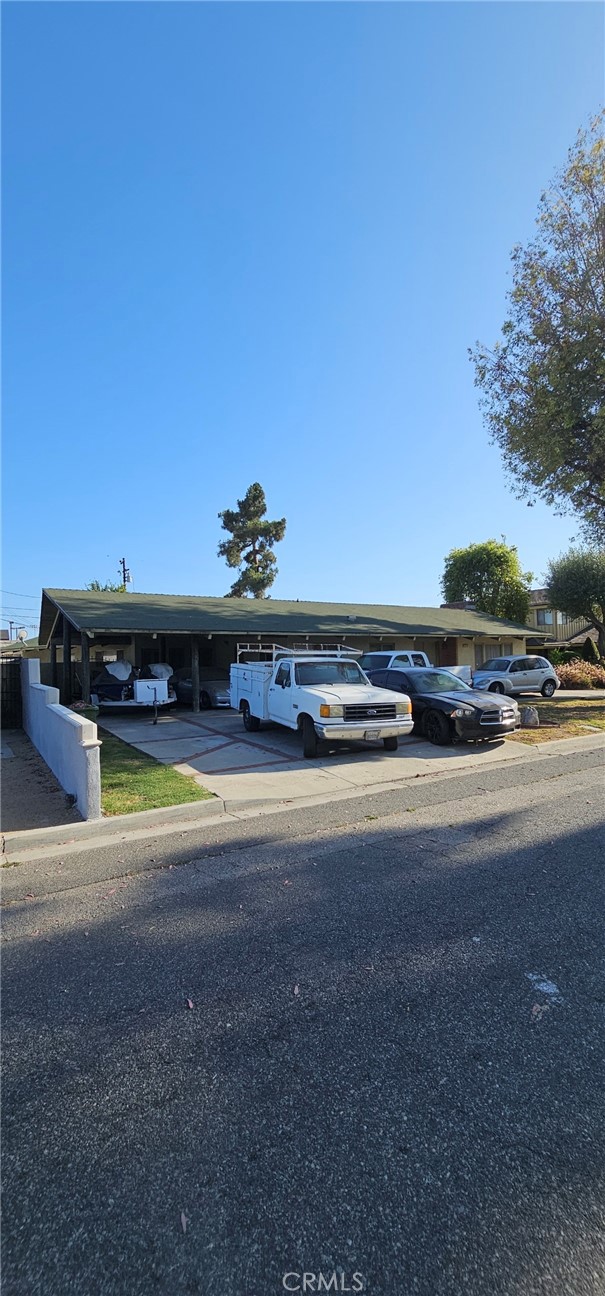 808 East Clemmer Drive Compton, CA 90221 - Photo 2 of 5