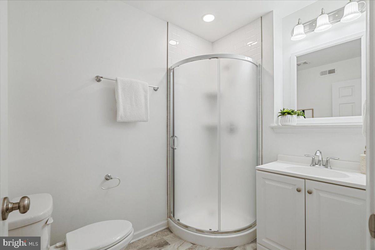 11907 Lynn Crest Road Monrovia, MD 21770 - Photo 38 of 55 Full lower level bathroom