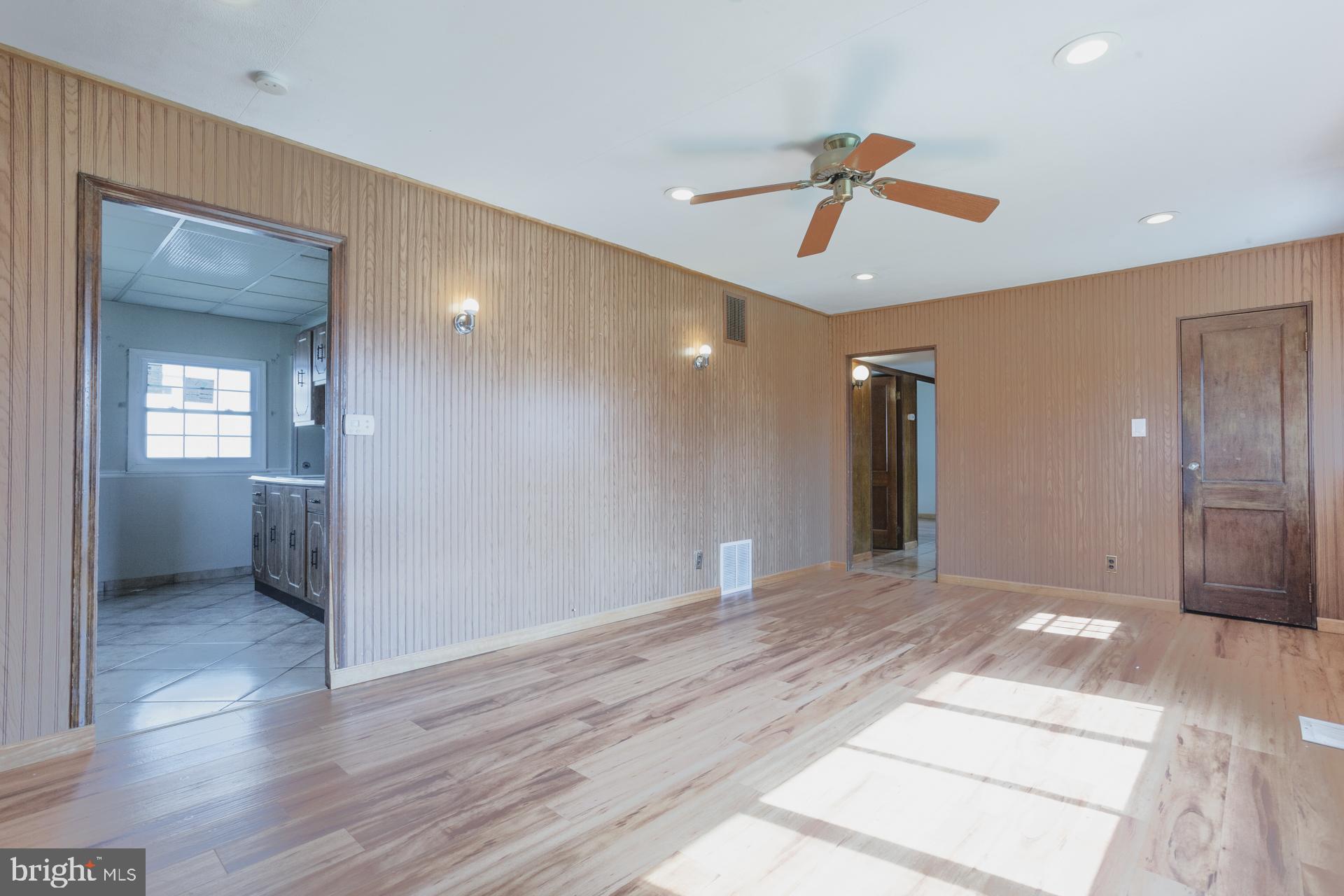 368 Devon Road Fairless Hills, PA 19030 - Photo 20 of 25 Gallery Image 20
