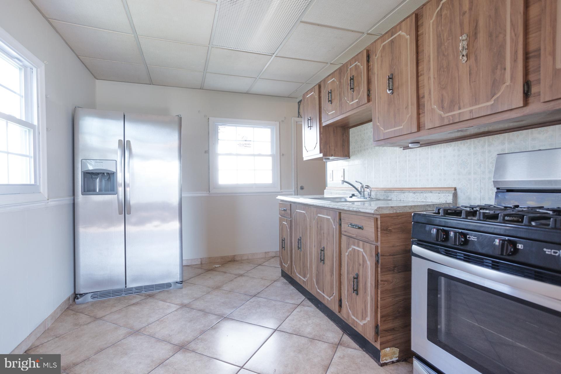 368 Devon Road Fairless Hills, PA 19030 - Photo 7 of 25 Gallery Image 7