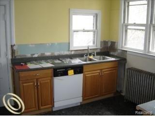 179 South Bailey Street Romeo, MI 48065 - Photo 5 of 12 KITCHEN.jpg