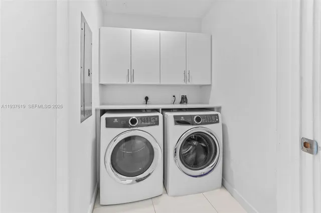 $10,999 | 851 Northeast 1st Avenue, Unit 2601, Miami, FL 33132