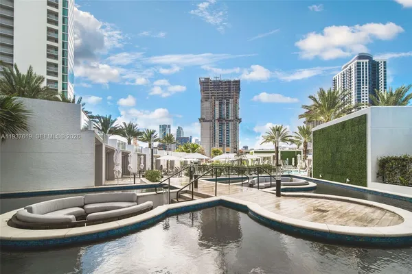 $9,999 | 851 Northeast 1st Avenue, Unit 2601, Miami, FL 33132