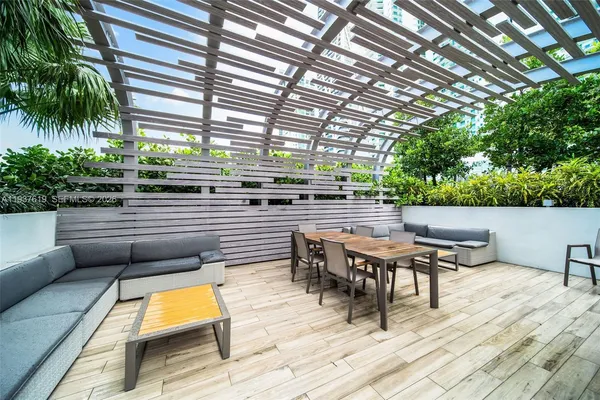 $9,999 | 851 Northeast 1st Avenue, Unit 2601, Miami, FL 33132