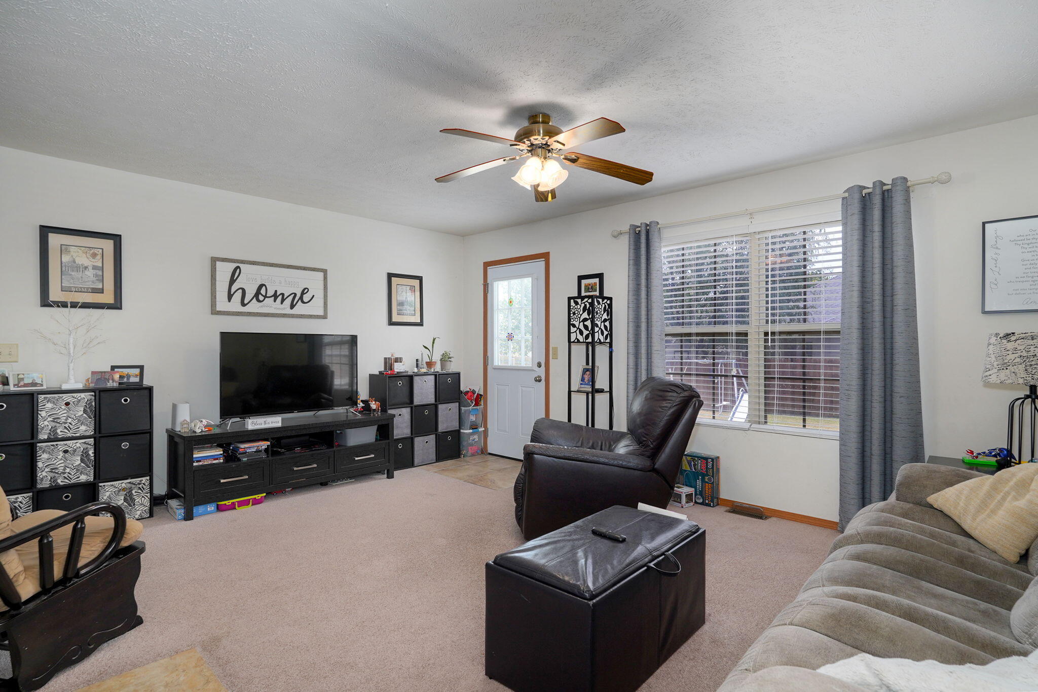 635 South Mahn Avenue Springfield, MO 65802 - Photo 12 of 24 635 S Mahn Ave-12