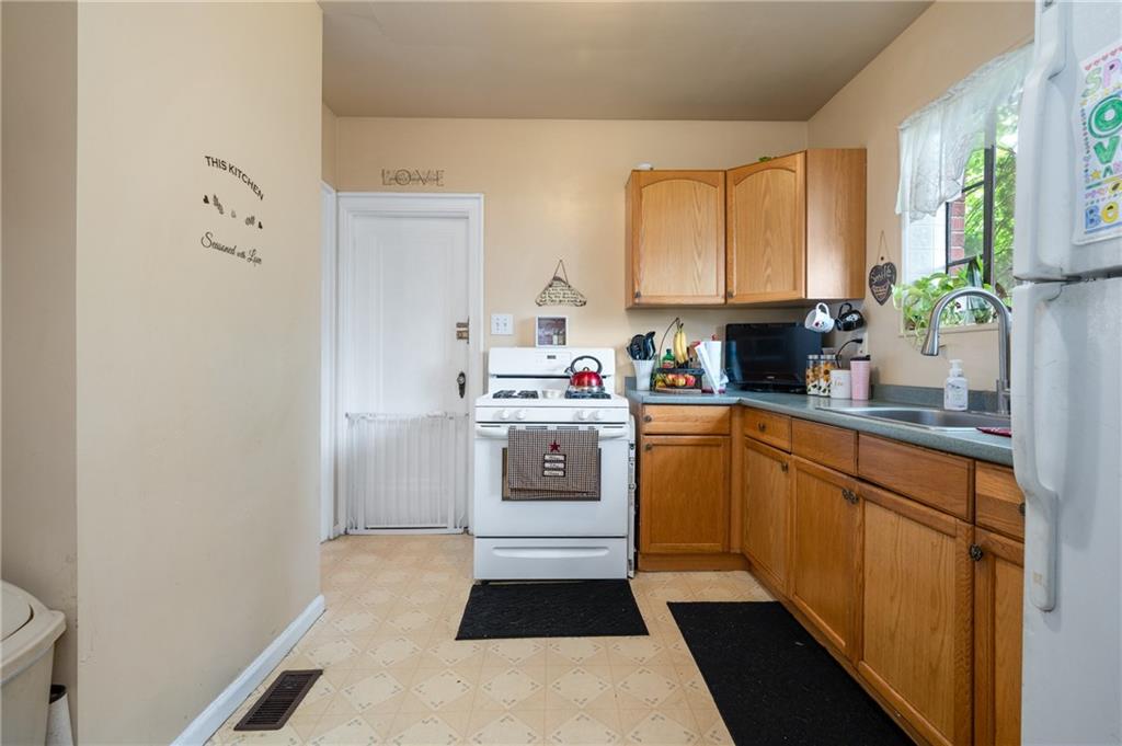 57 Dunn Street McKees Rocks, PA 15136 - Photo 19 of 23 Gallery Image 19