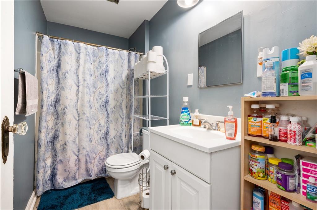 57 Dunn Street McKees Rocks, PA 15136 - Photo 6 of 23 Gallery Image 6