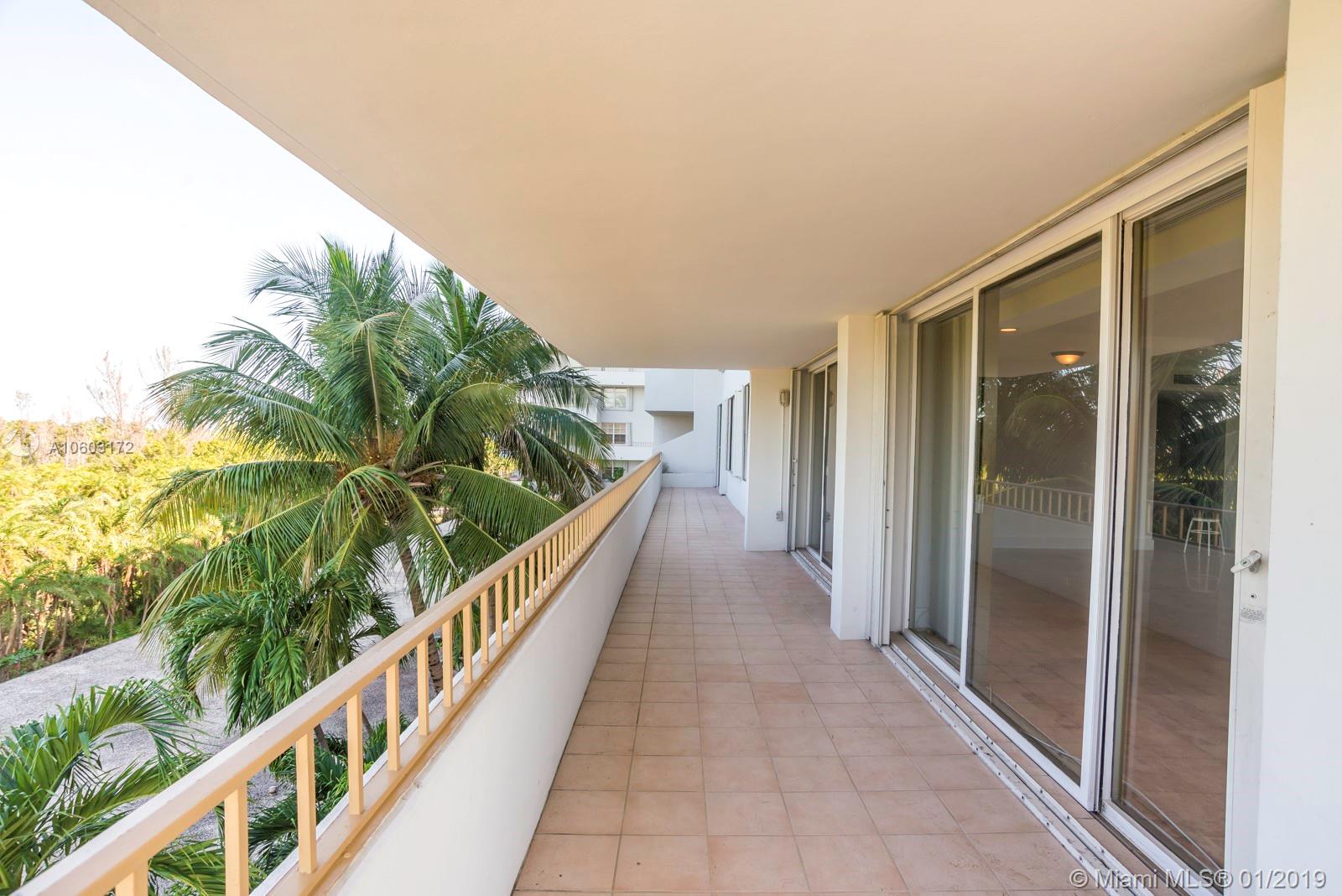 155 Ocean Ln Drive, Unit 500 Key Biscayne, FL 33149 - Photo 3 of 32