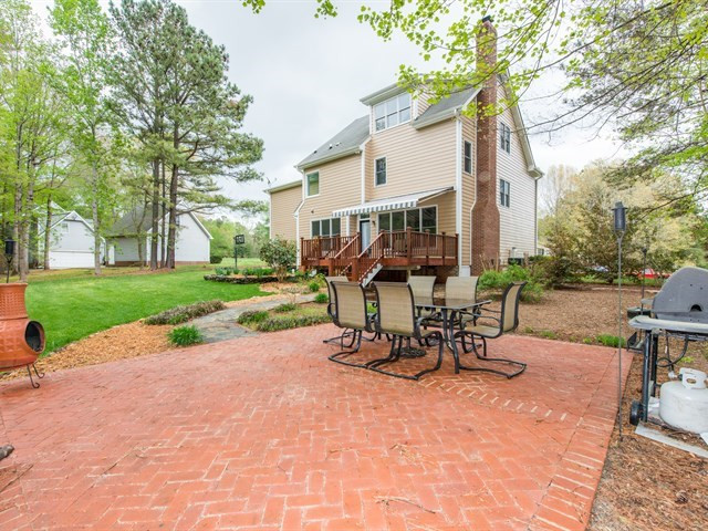11821 Pembridge Lane Raleigh, NC 27613 - Photo 18 of 23 Patio