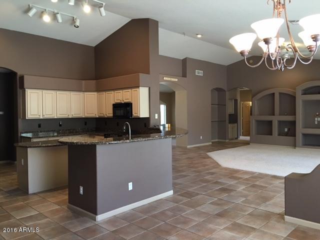 118 East Irvine Road Phoenix, AZ 85086 - Photo 20 of 61 Dining, Family & Kitchen