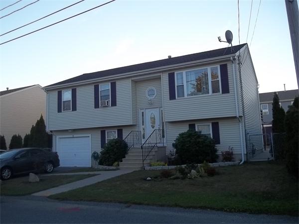 31 McMahon Street Fall River, MA 02721 - Photo 3 of 22 Gallery Image 3